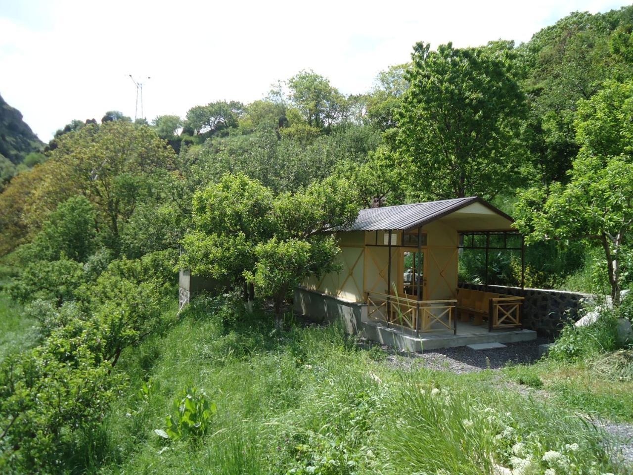 The River House Yeghegis Yekhegis Esterno foto