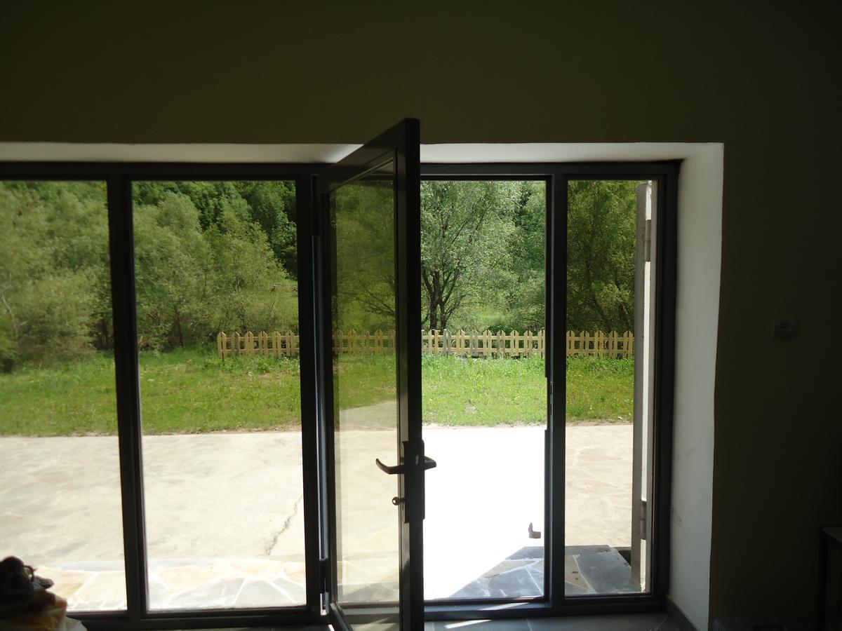 The River House Yeghegis Yekhegis Esterno foto